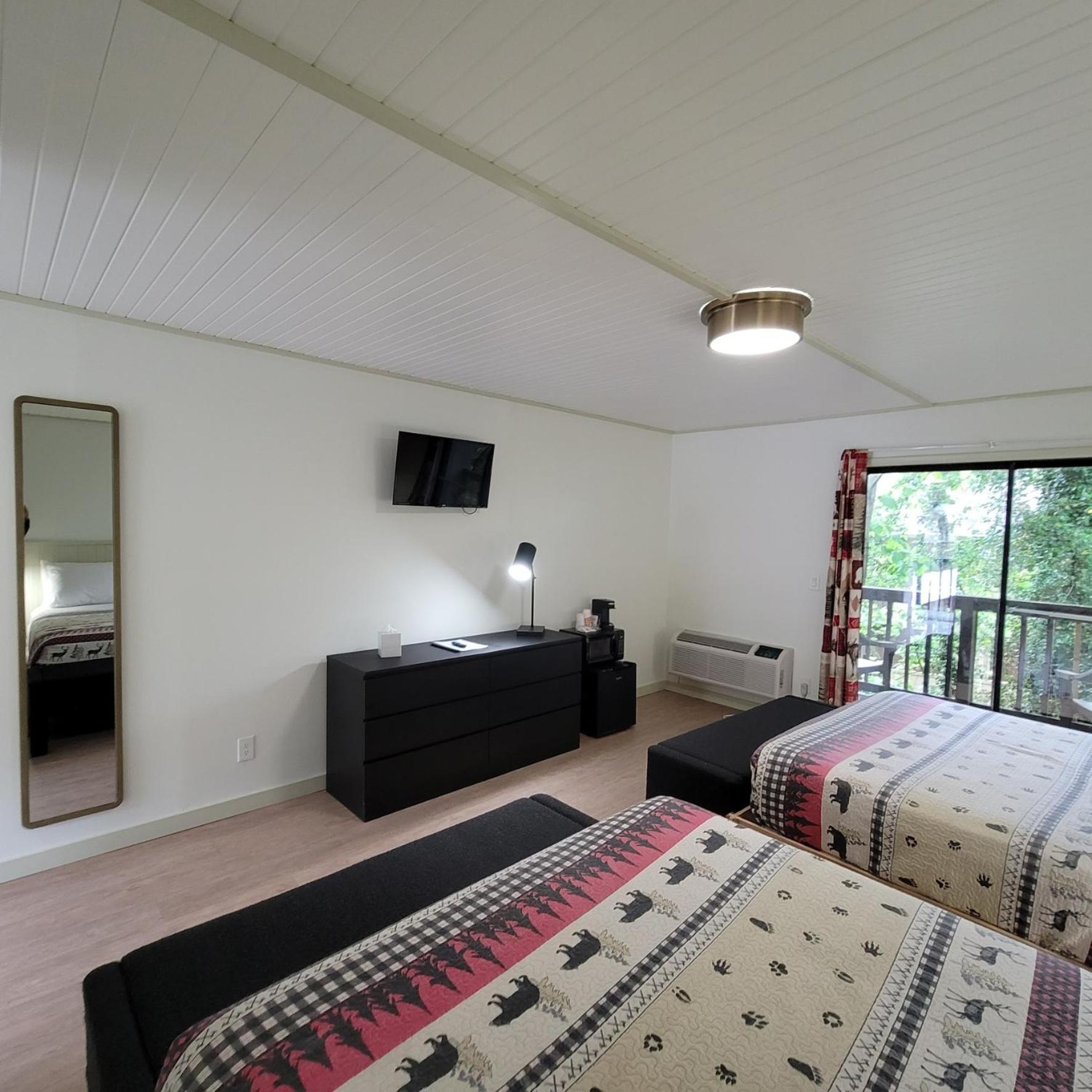Ski Mountain Lodge 蓋特林堡 外观 照片